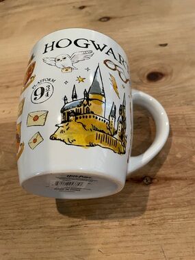 Harry Potter X Warner Bros. Hogwart’s Owl Platform 9 3/4 Oversized Mug